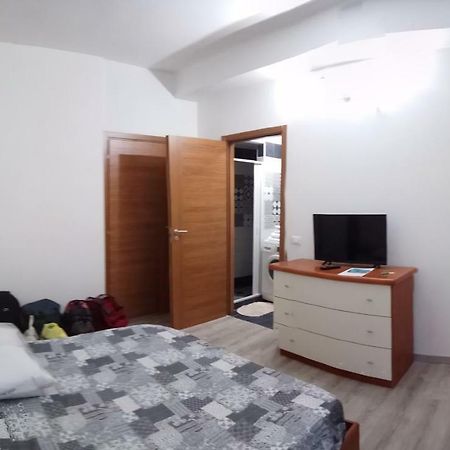 Ferienwohnung Archimede Pavia Exterior foto
