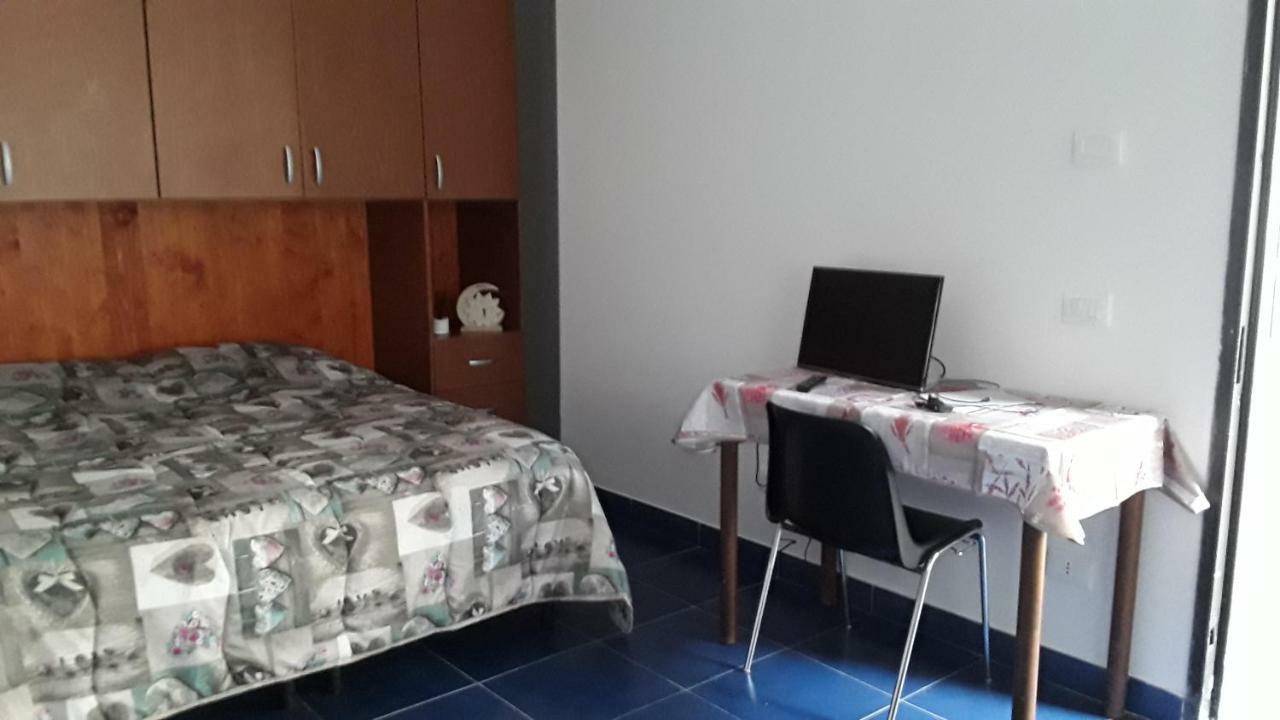 Ferienwohnung Archimede Pavia Exterior foto