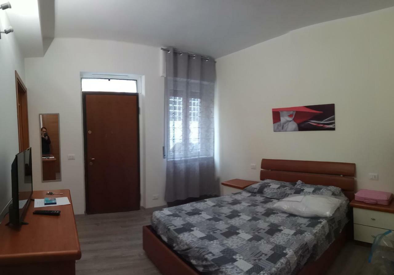 Ferienwohnung Archimede Pavia Exterior foto